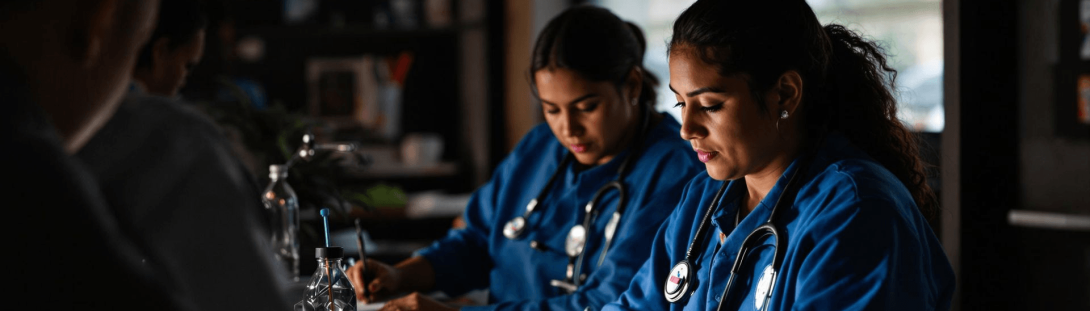 Picture of Native American healthcare students in a lab course